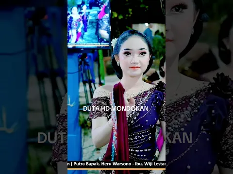 Senyum Dong