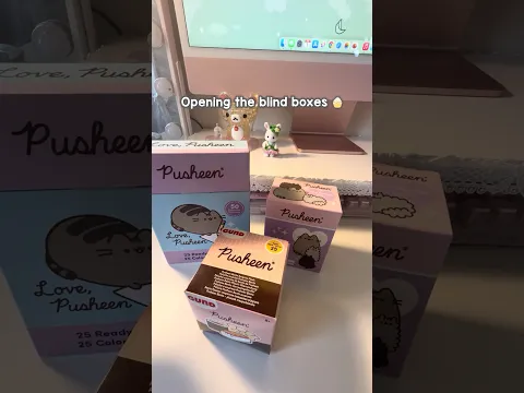 Toca Boca x pusheen unboxing 🤍 (pls don’t come after me for my nails 🥲) #shorts #tocaboca