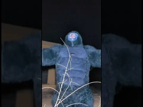 لما تلاقي انت واخوك الصغير غوريلا في الغابة🦍😱 / Bassem Otaka / اوتاكا