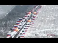 Download Lagu Westerse gevechtsvoertuigen leggen Russisch konvooi stil in Oekraïne
