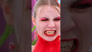 الأربعاء أدامز ضد مصاص الدماء المتطرفة التحدي WednesdayAddams Vampire ExtremeChallenge 