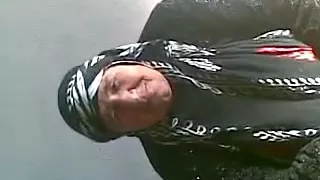 صوت عجوز من الرقه يقطع القلب دندنها