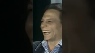 دنا بخاف من كلب يطلعلي اسد    دندنها