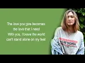 Download Lagu 爱, 存在(Love, Exists) - Wei Qi Qi (魏奇奇) (ENGLISH COVER) (Ysabelle cover) [Full HD] lyrics