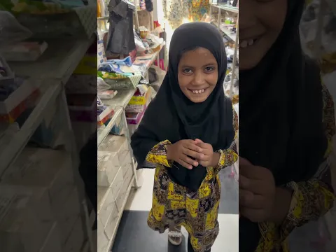 We saw this beautiful angel polishing shoes to make some money..we just had show kindness 🥹💔
