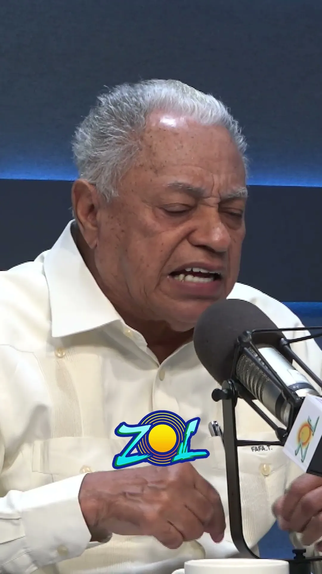 LA POLÍTICA SE HA CONVERTIDO EN CORRUPCIÓN Y APROVECHAMIENTO