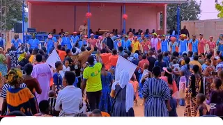 TUMEZOEA NIWIMBO PENDWA KWA KILA MTU LIVE CASSIAN AIMBA EV PASCHAL CASSIAN
