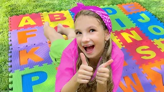 Tim and Essy are learning the English Alphabet with ABC Phonics Song | Nursery Rhymes & Kids Songs