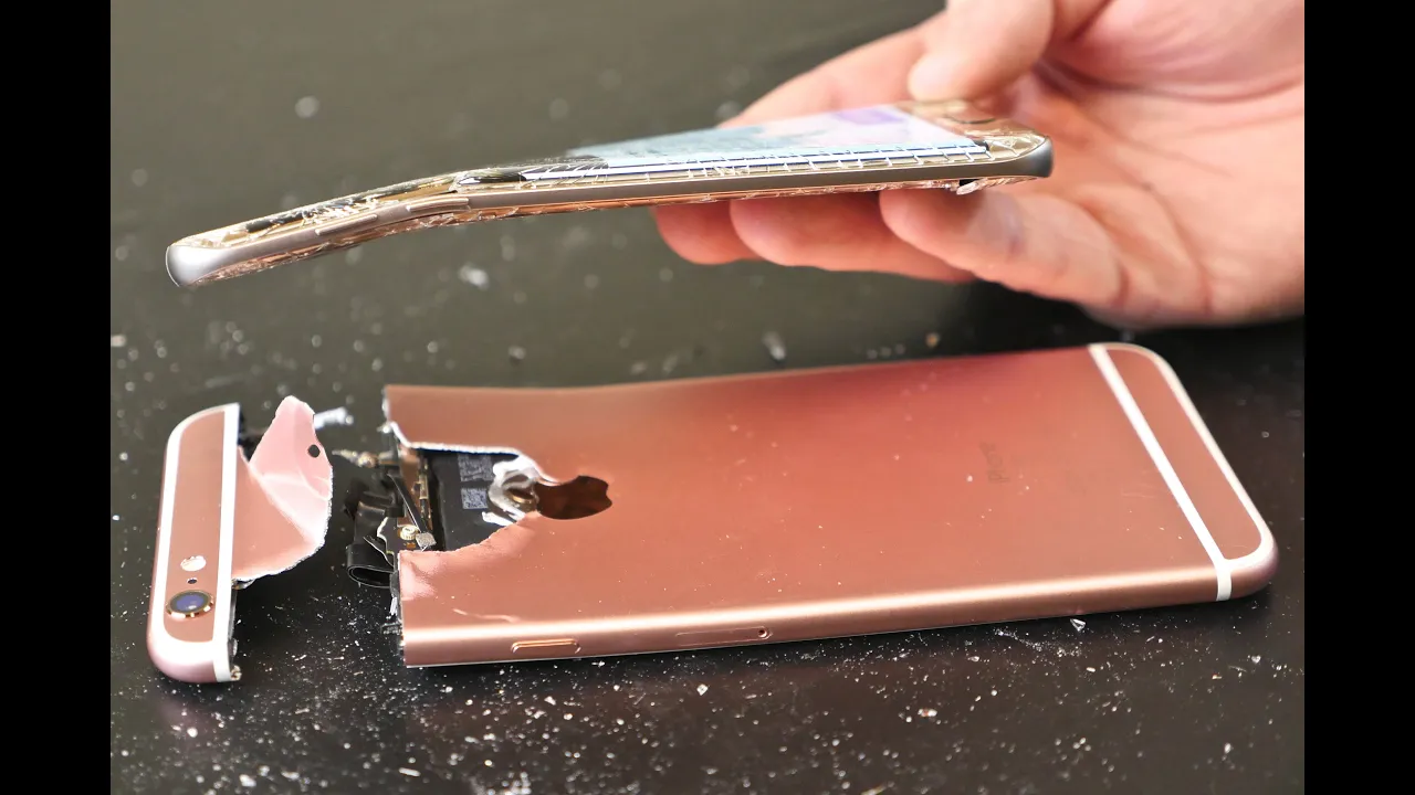 iPhone 7 vs. Samsung Galaxy S7 Water Freeze Test 10 Hours! What Will Happen?!