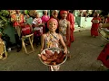 ¡No te quedes sentado! !Celebra la danza!