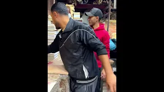 ورشة ترميم الكتب القديمه 