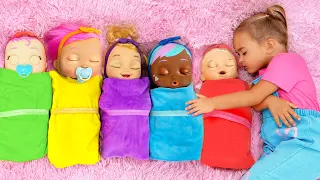 colors song and other songs from alice