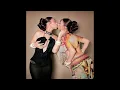 Muévelo - Kali Uchis