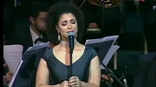 انا مدمناك   مع انى عارفة ان الطريق اخره سراب دندنها
