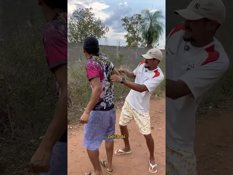 Época de carrapicho nas costas #viral #viralvideo #viralshort #viralshorts #comedia