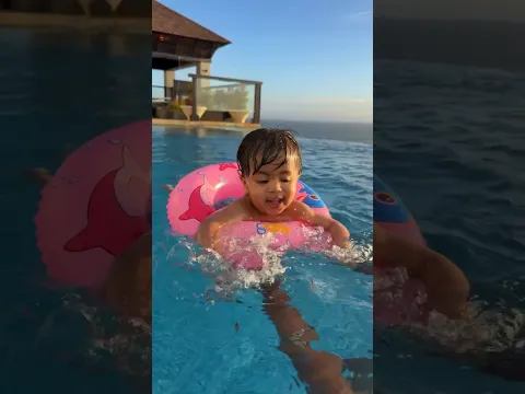 അച്ചോടാ 🤩 തണുത്ത് വിറച്ച് ഓമി കുട്ടി ❤😘  Omy cute video from pool