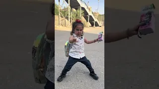 لما بسنت تلاقي فلوس وتعمل شبح على صاحبها  لما بسنت تلاقي فلوس وتعمل شبح على صاحبها
