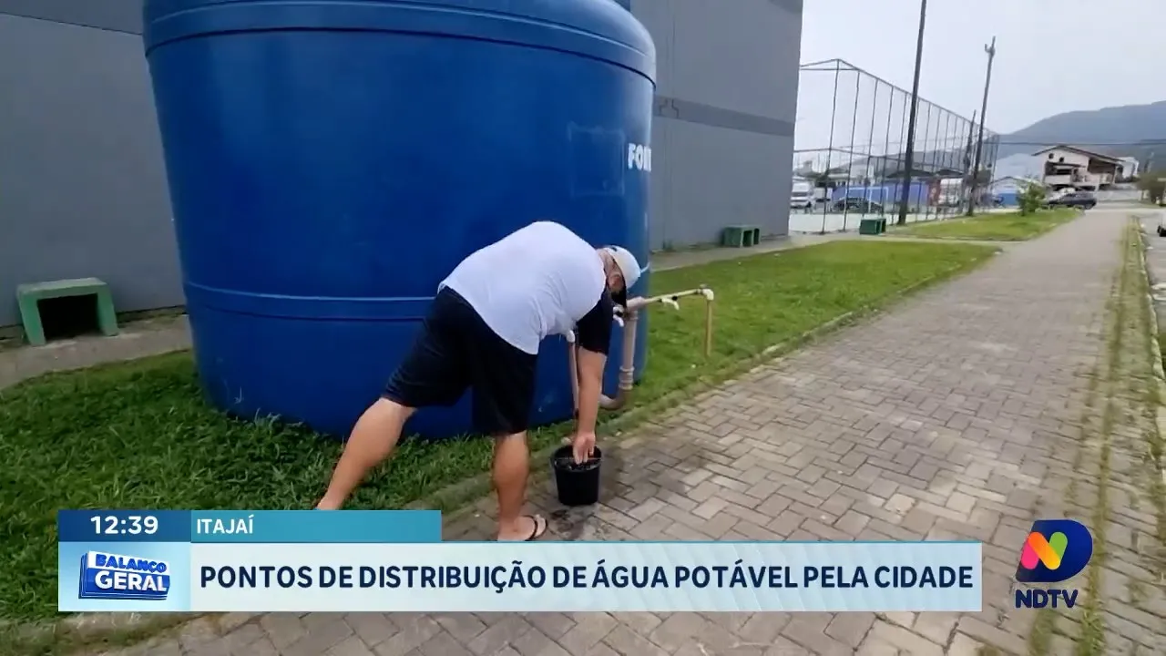 Brusque começa com trabalho de limpeza, Itajaí e Navegantes com problemas no abastecimento de água