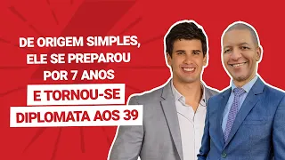 De origem simples, ele se preparou por 7 anos e tornou-se Diplomata aos 39 anos | Tércio Rocha