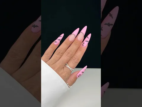 Who said Halloween nails can’t be pink? 🩷🦇#halloweennails #pinknails #nailart #spookynails #nails