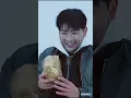 가난한 젊은이가 시스템을 깨워 금을 캐냈다! 그는 전 여자친구의 냉대에 맞서 복수했고, 보석 회사 CEO의 마음을 사로잡았다.