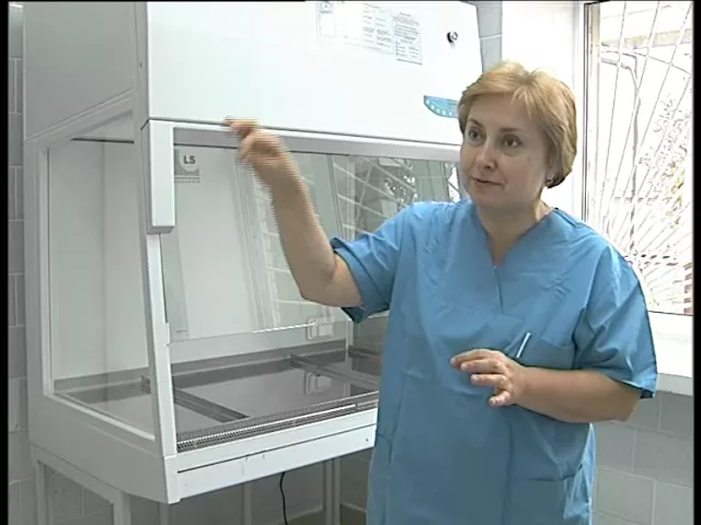 Коронавирус лаборатория. Санитарно-бактериологические исследования. Баклаборатория. Лаборатория в поликлинике. Баклаборатория это.