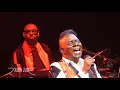 Download Lagu Earth, Wind \u0026 Fire - I'll Write A Song For You [HD] LIVE 9/19/2021