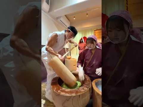 The Perfect Mochi Hammering You Can't Miss in Kyoto 🇯🇵