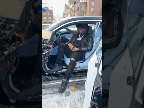 Tee Grizzley caught filming “One of One” music video