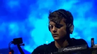 avicii u0026 martin garrix waiting for love