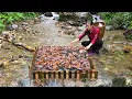 Download Lagu Using bamboo to create a fish trap in the stream and Diep caught a lot of fish to sell.