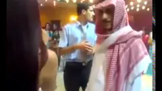 شاهدو تدين السعودين في ملاهي سوريا كيف يرمون 
