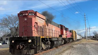 SRNJ WJPV-30 passes by Franklin Blvd in Pleasantville NJ w SRNJ M420W 3578 leading LHF 25