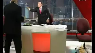 عراك  بالأيدي على الجزيرة دندنها