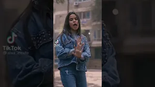 بصو بقي حبه اوباش اللي جي دا زيه مجاش 