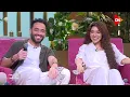 قمر ومنور - رامي جمال غنى لزوجته اغنيه بتحبها
