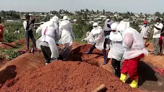Doctor dies treating Ebola patients in DRC