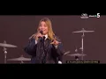 "Recommence-moi" en Live – Santa illumine le Festival de Cannes de C à Vous !