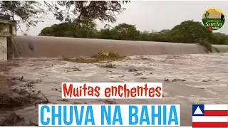 Enchentes na Bahia: Choveu muito no Estado v134