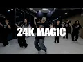 Download Lagu Bruno Mars - 24K Magic / Achi Choreography Beginner Class