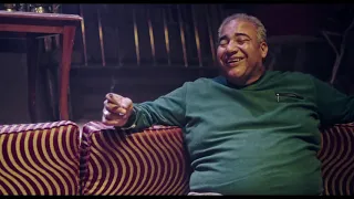 نوح والحاج شربوا حشيش وخربوا الدنيا   صريخ ضحك    خلصانة بشياكة دندنها