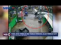 Download Lagu Detik-detik Mobil Boks Terguling usai Tabrak Pembatas Jalan di Sulsel #LintasiNewsMalam 23/12