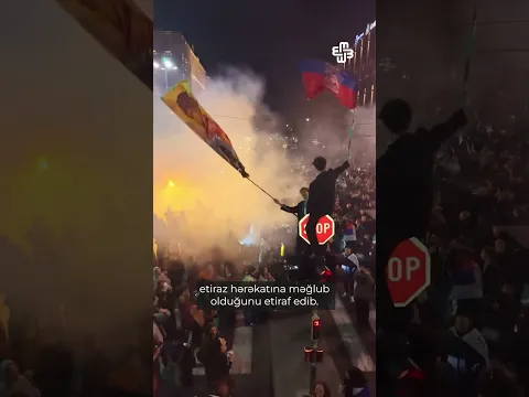Serbiya Vuçiçin məğlubiyyətini bayram edir