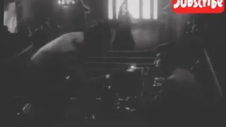 لو حد ينسى روحو أنا كنت نسيت هواك  لو قلب بينسى حبو انسى الحياة معاك دندنها