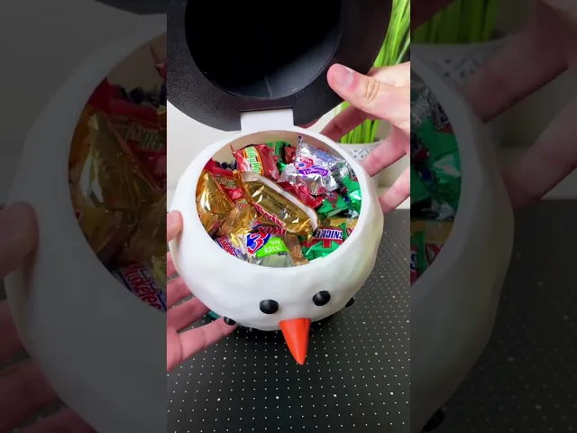 Christmas Snowman Container  video thumbnail