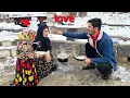 Shelter of Love: Zulfa and Ramin Surrounded by Snow and Cold