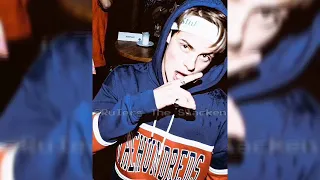 لفيت سجاره ولعتها كل الصحاب جمعتها 