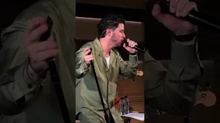 nick jonas singing 