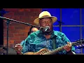 Gregg Allman, Taj Mahal and Chris Stapleton with "Statesboro Blues" from Skyville Live
