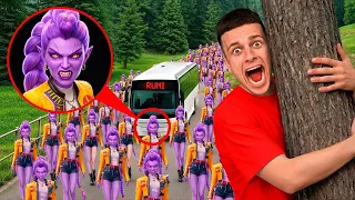 ENCONTRÉ EL AUTOBÚS DE LA MALVADA RUMI DE LAS GUERRERAS K-POP